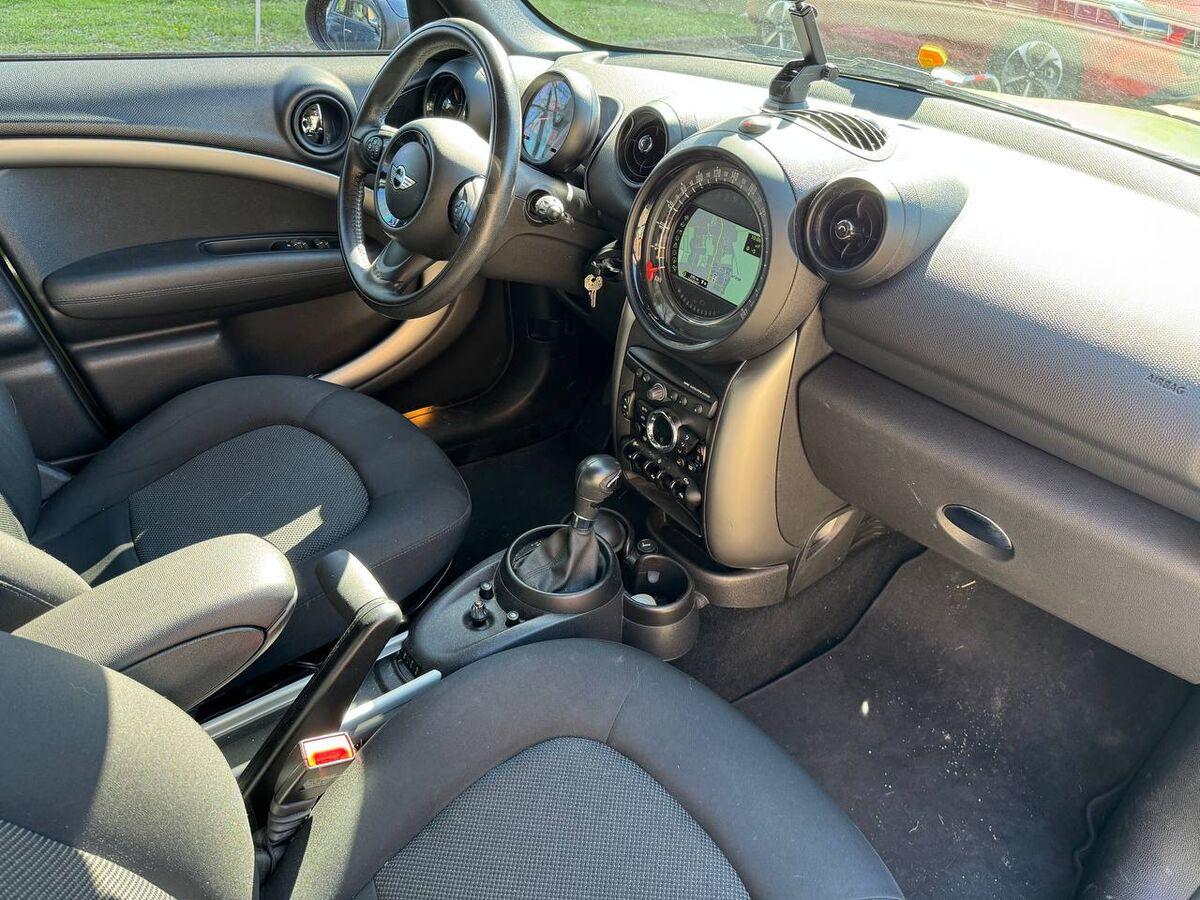 Mini Countryman 2.0 Cooper D Business auto E6