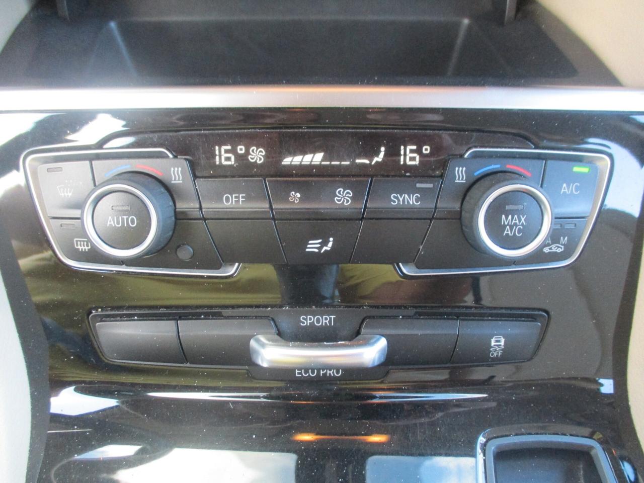 Bmw 2er Active Tourer 218d STRAFULL 2014