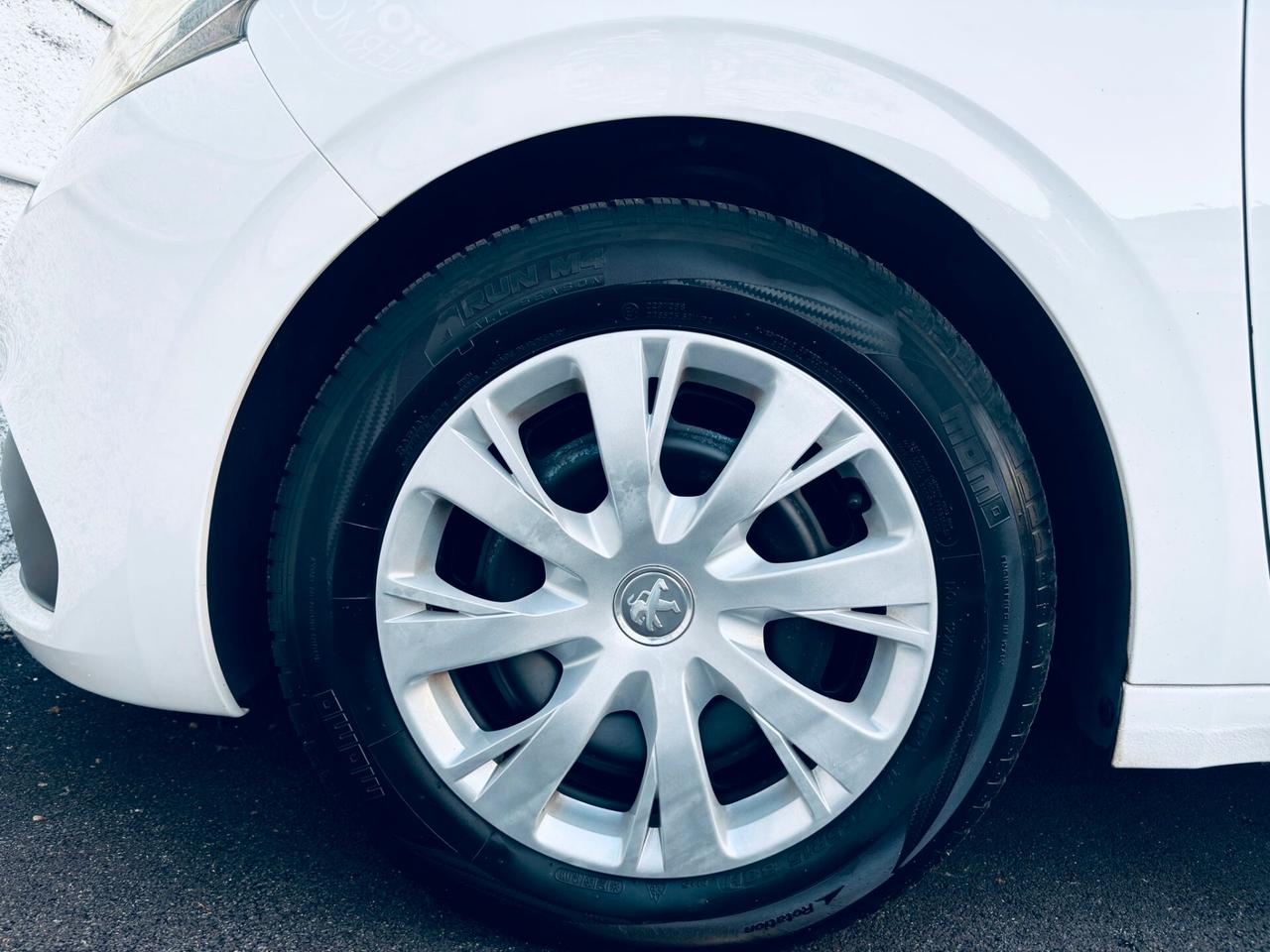 Peugeot 208 PureTech 82 5 porte Active
