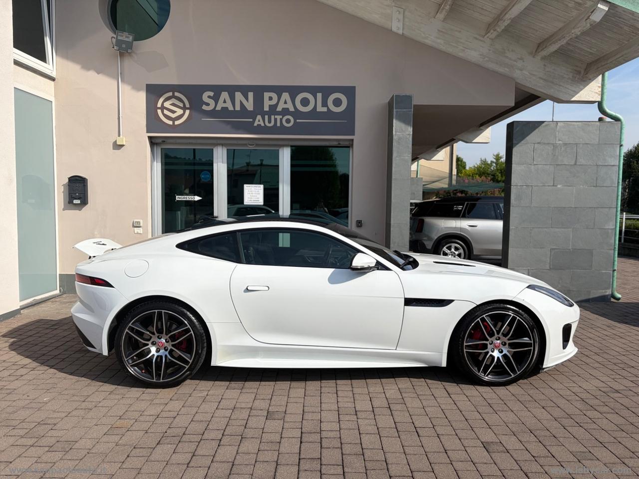 JAGUAR F-Type 2.0 aut. Coupé Chequered Flag