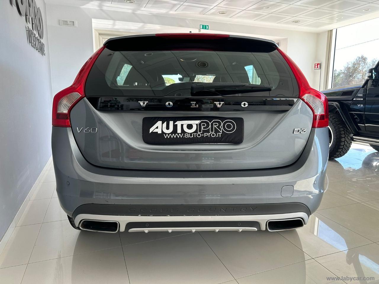 VOLVO V60 Cross Country D3 Geartr. Busin. Plus