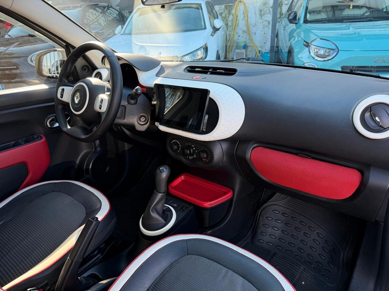 RENAULT TWINGO 2019 SCe Stop&Start La Parisienne 42000KM
