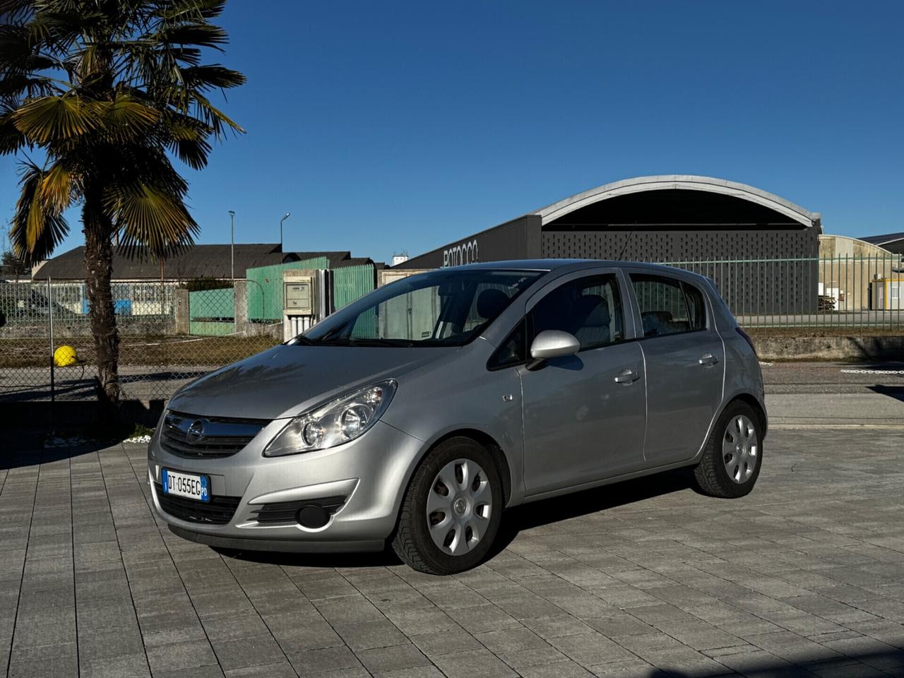Opel Corsa 1.2 ok neopatentati pochi km 101.000
