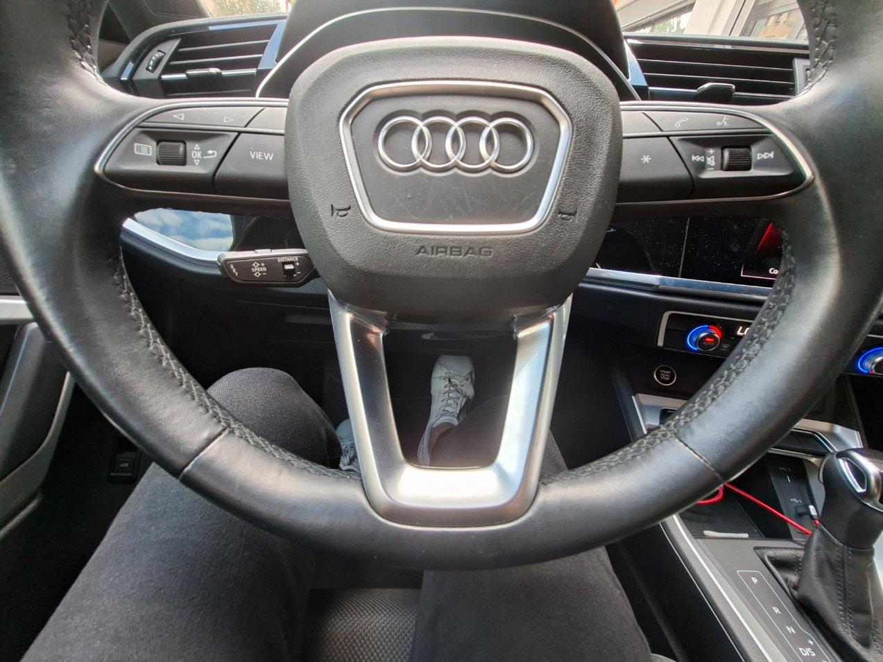 Audi Q3 Sportback 35 2.0 tdi S line 4 con gancio unicoproprietario