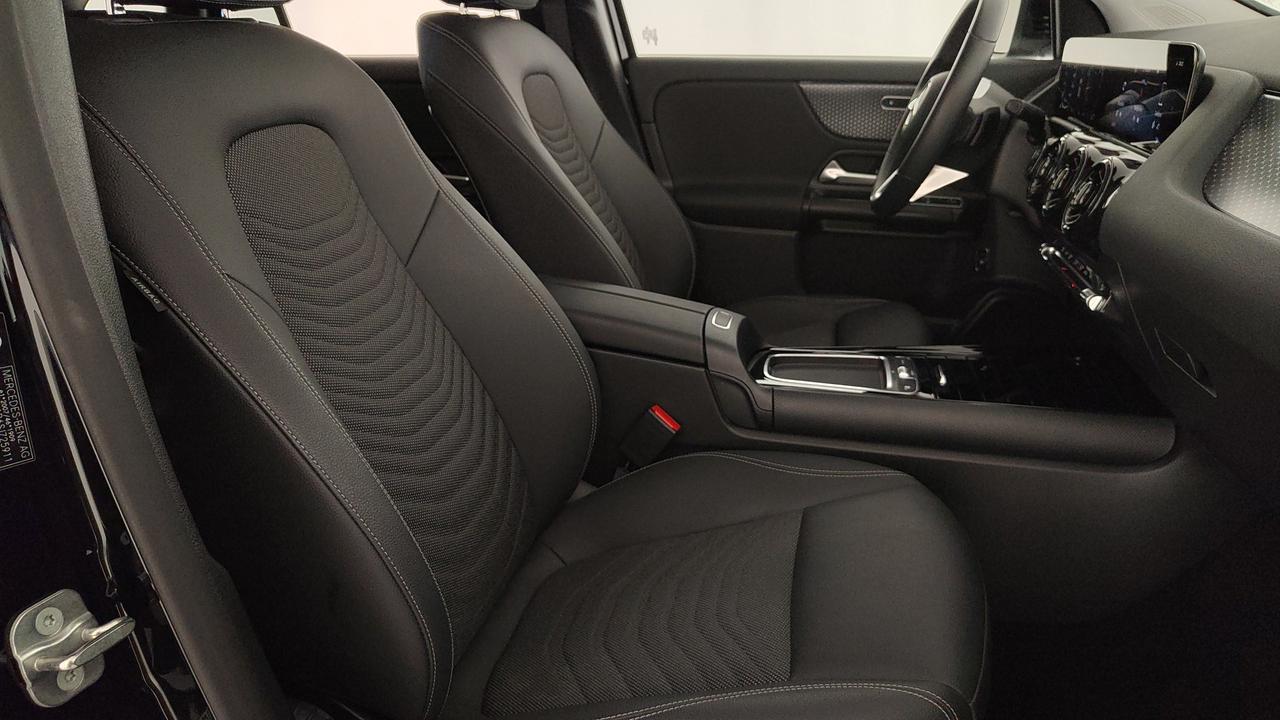 Mercedes-Benz GLA 180 d Advanced auto