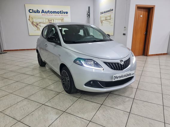 Ypsilon 1.0 70CV Hybrid Gold(AZ670)