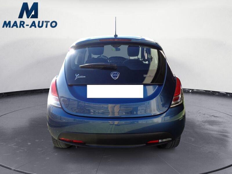 Lancia Ypsilon Ypsilon 1.0 FireFly 5 porte S&S Hybrid Ecochic Silver