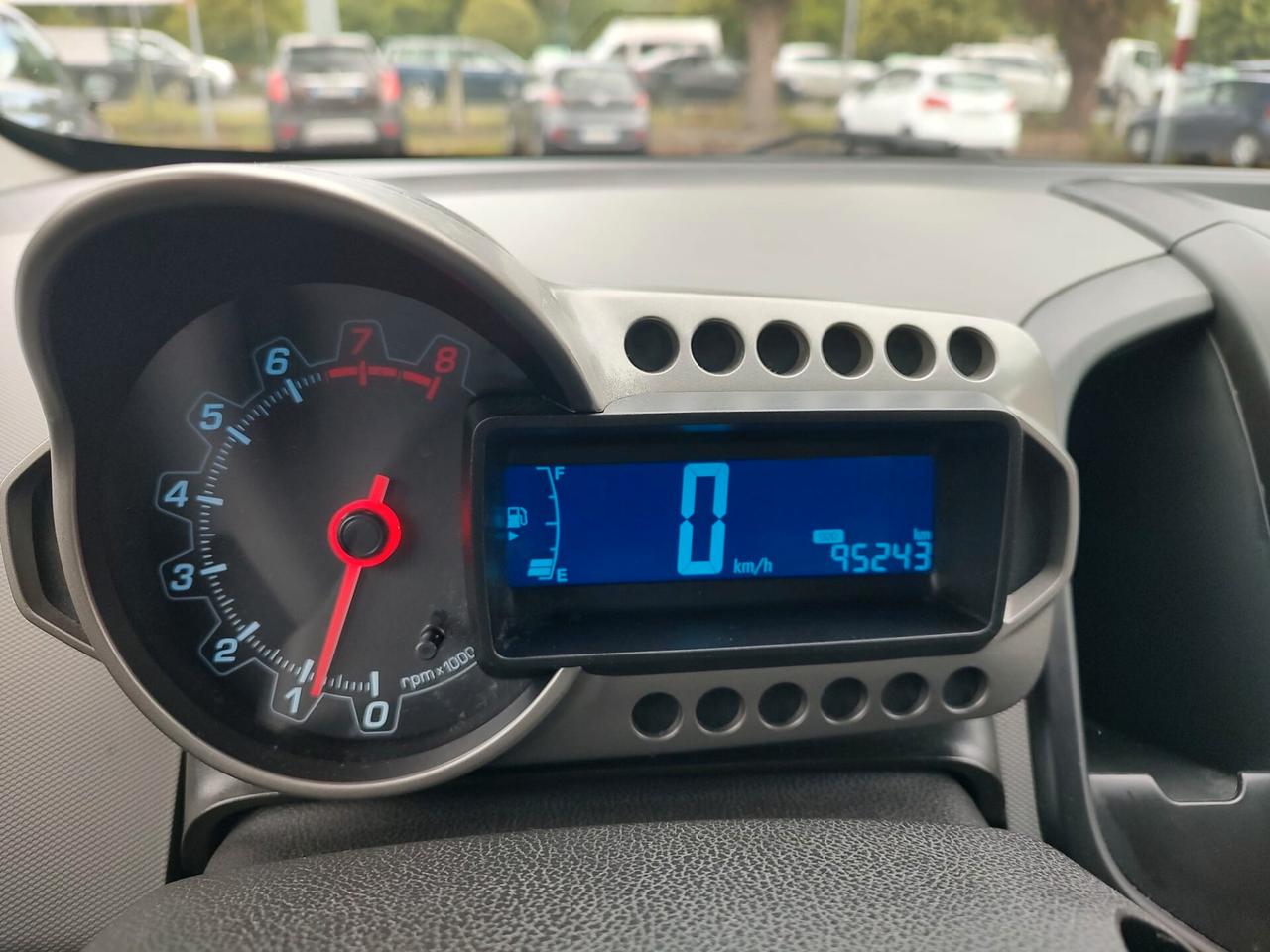 Chevrolet Aveo 1.2 70CV 5 porte LS, OK NEOPATENTATI, GARANZIA L.12 MESI.
