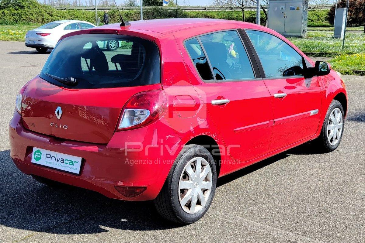 RENAULT Clio 1.2 16V 5 porte Dynamique