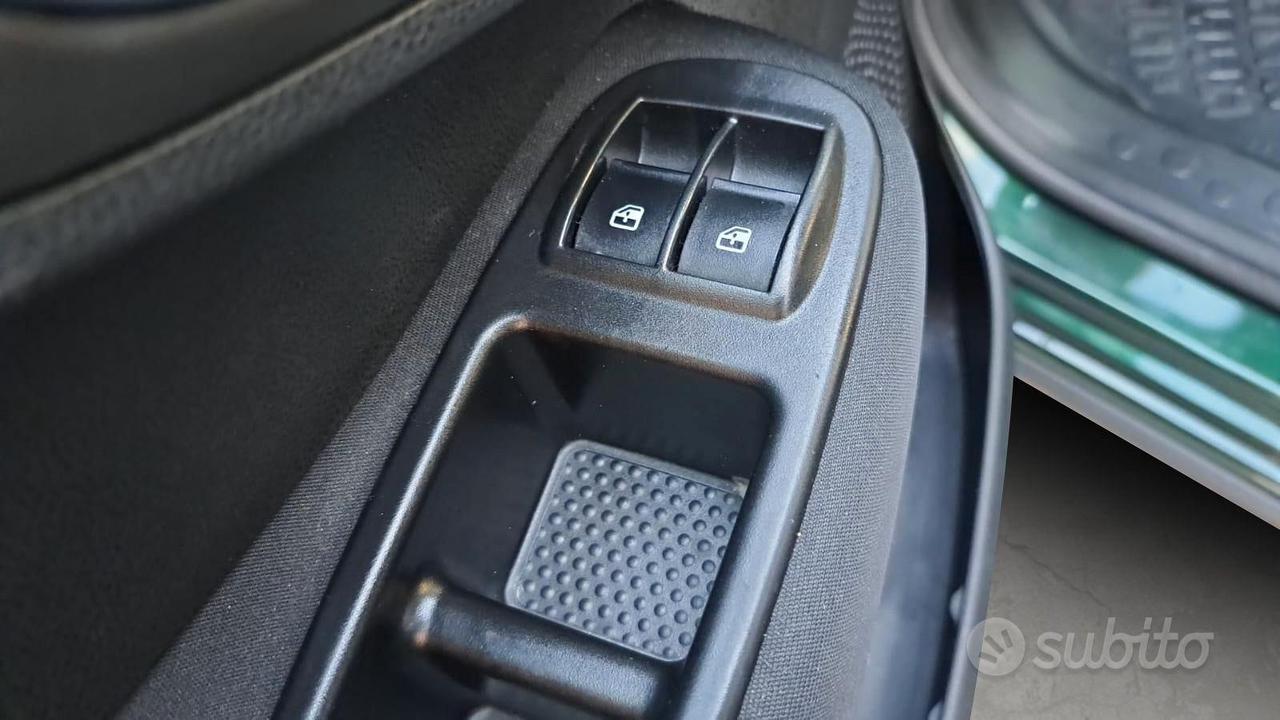 Fiat 500L 1.3 Mjet UCONNECT/CARPLAY & ANDROID AUTO
