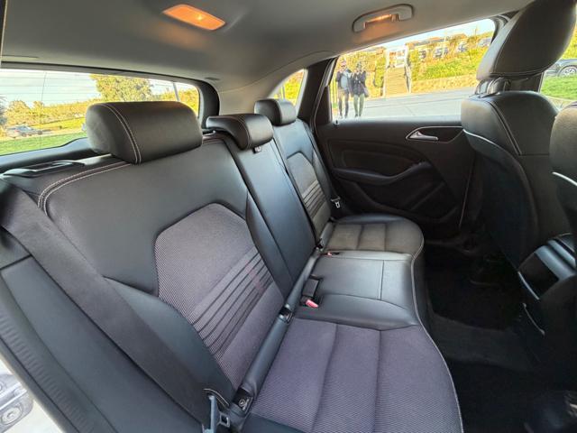 MERCEDES-BENZ B 180 SPORT+NAVI+LED+RCAM+PELLE-TEX+CRUISE+17BLACK