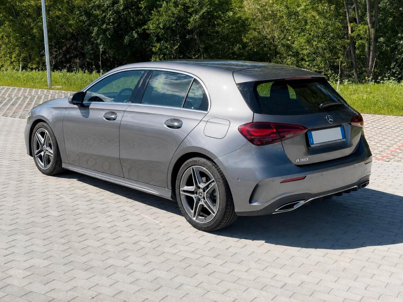 Mercedes-benz A 180 Automatic AMG Line Premium