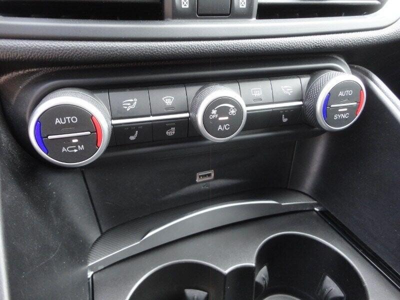 Alfa Romeo Giulia Giulia 2.2 Turbodiesel 210 CV AT8 AWD Q4 Veloce