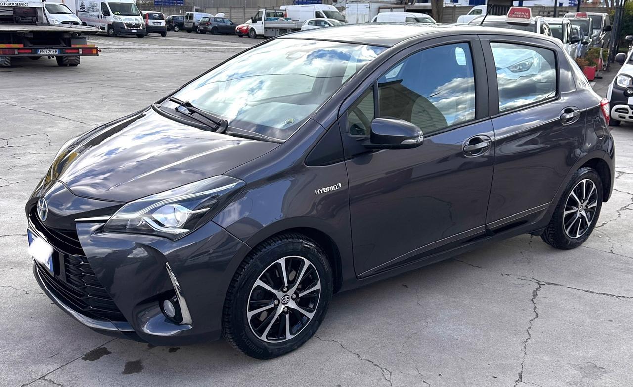 Toyota Yaris 1.5 BENZ/Hybrid 101cv 5p Lounge AUTOMATICA