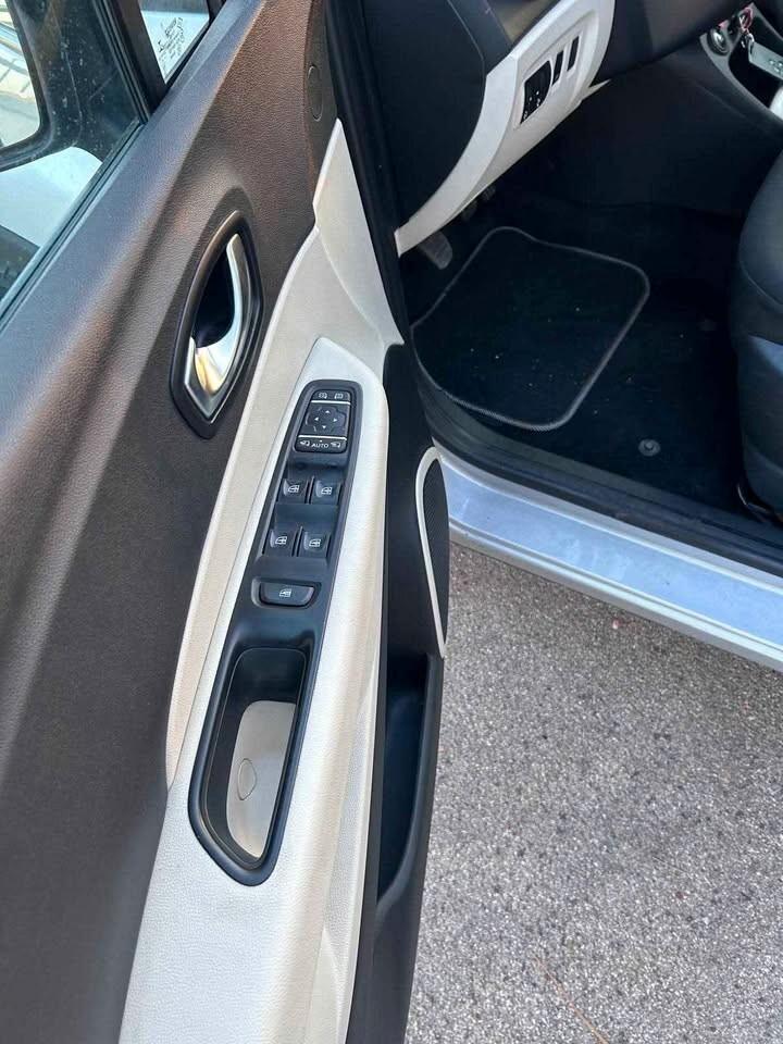 Renault Clio dCi 8V 75 CV 5 porte Duel