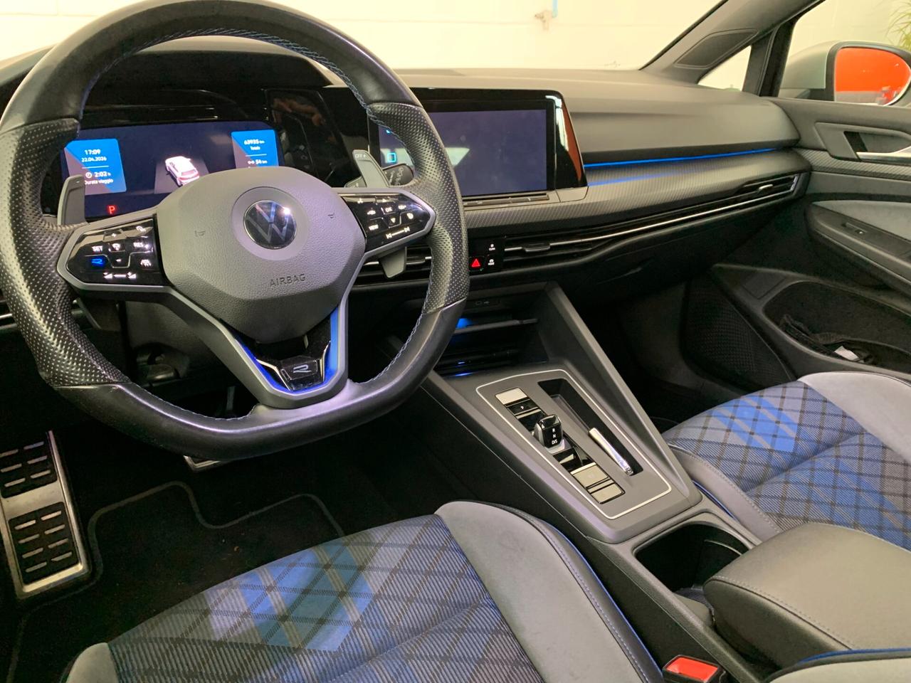 Volkswagen Golf 2.0 TSI DSG 4Motion R