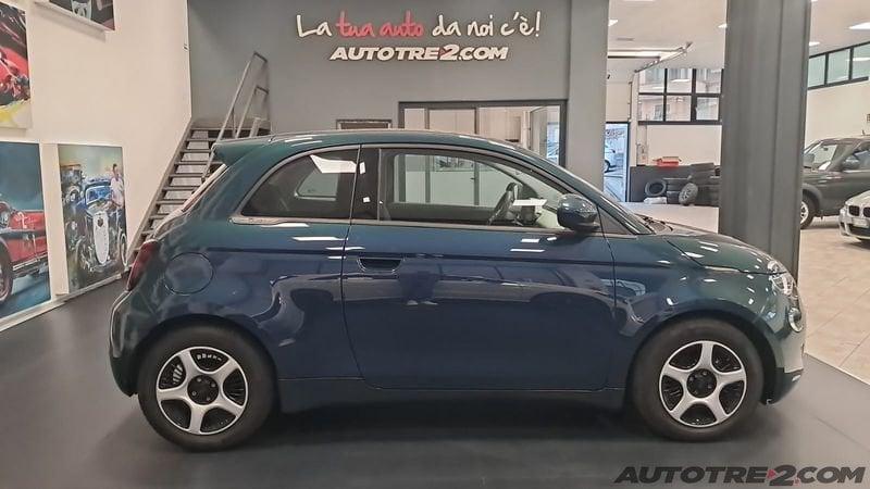 FIAT 500 500e Berlina 23,8 kWh Action