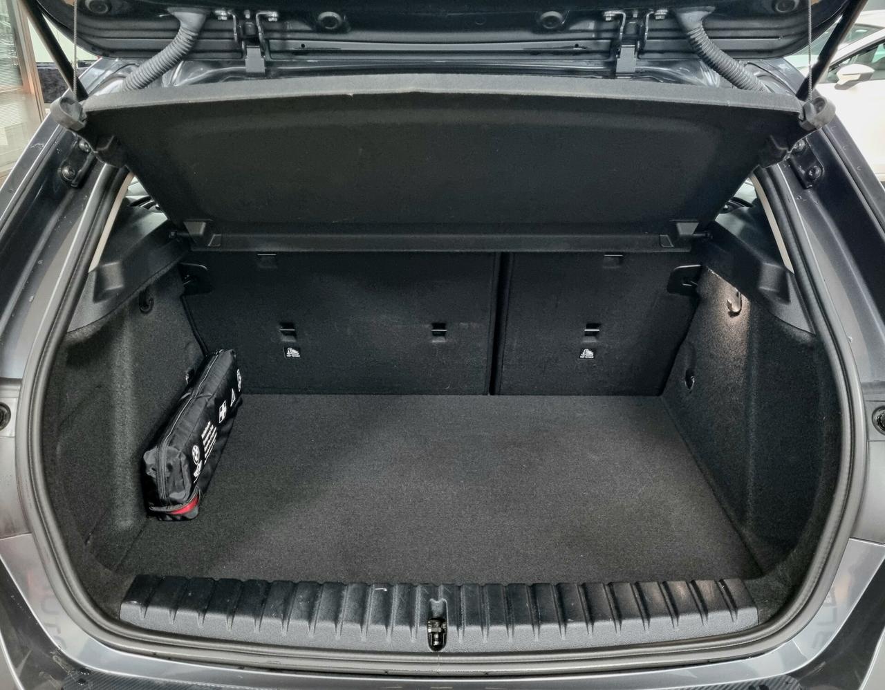 BMW 116d 5p. BUSINESS ADVANTAGE OK NEOPATENTATI
