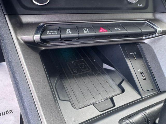 AUDI Q3 SPB 35TDI S-tronic Identity Black S-line SPORTBACK