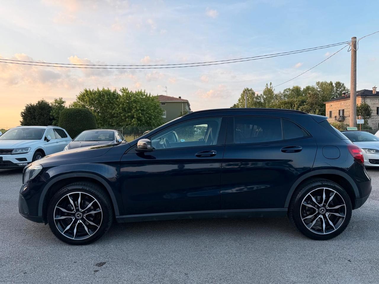 Mercedes-benz GLA 220 200 d Automatic Premium