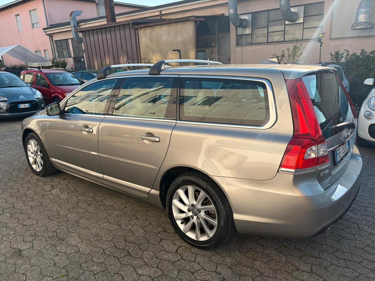 Volvo V70 D4 Geartronic Momentum*EURO6*PELLE