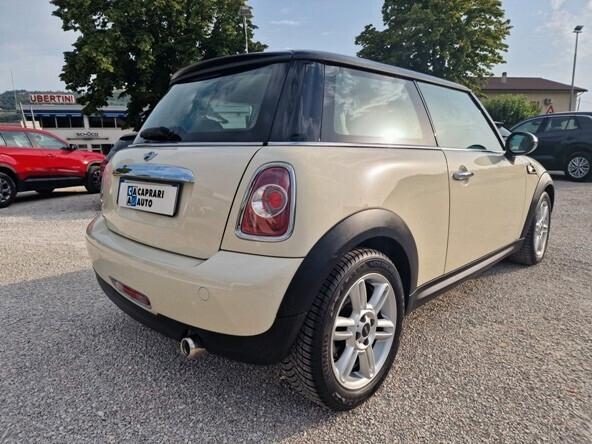 Mini 1.6 16V Cooper D solo KM 78.000