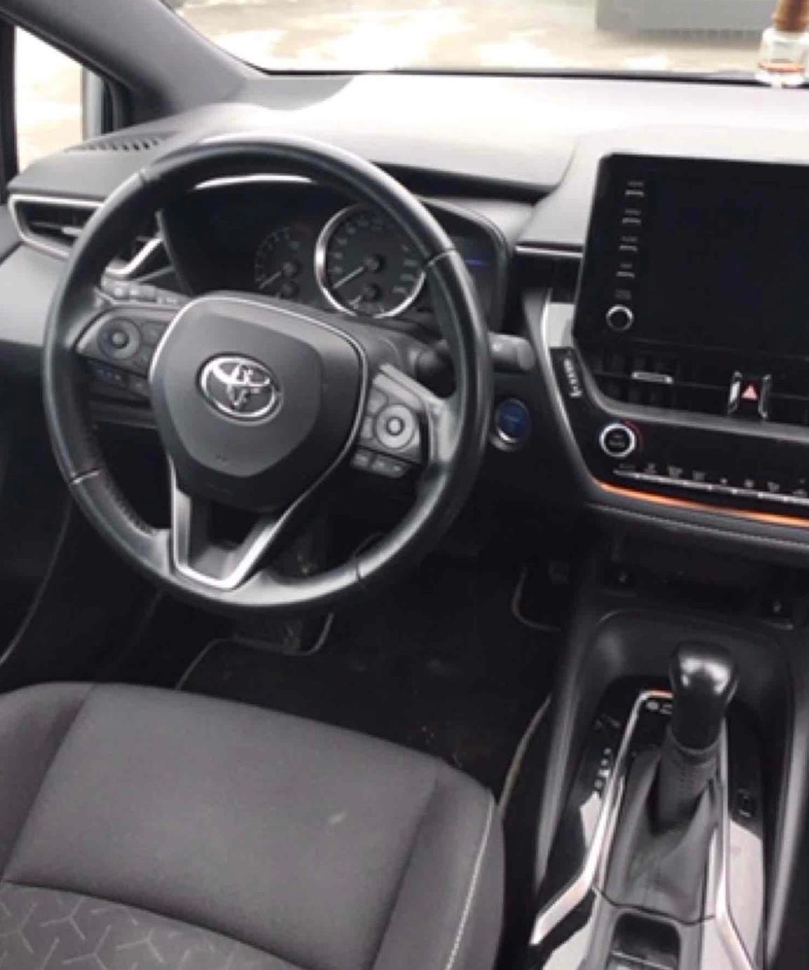 Toyota Corolla Touring Sports 1.8 Hybrid Business Tech