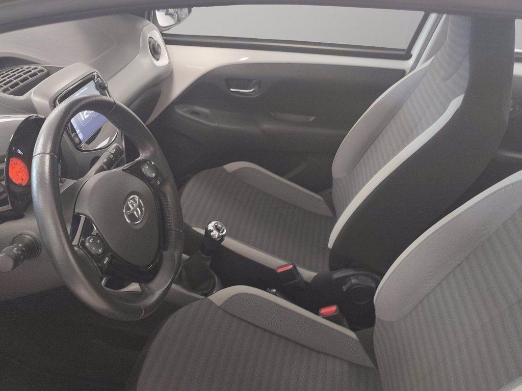 TOYOTA Aygo 5p 1.0 x-play 72cv del 2018