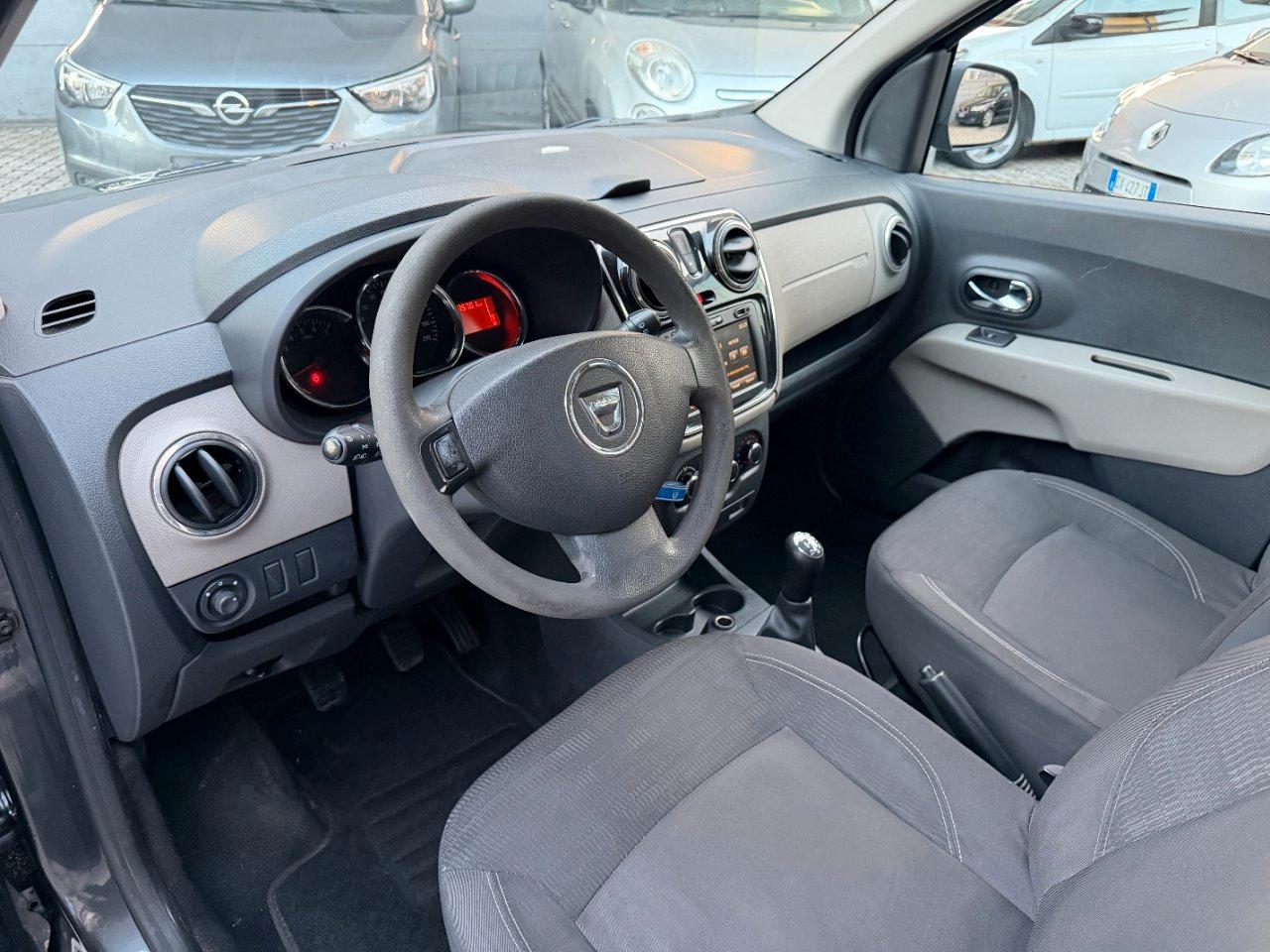 Dacia Lodgy 1.6 Laureate 85cv NAVI+PDC+CLIMA