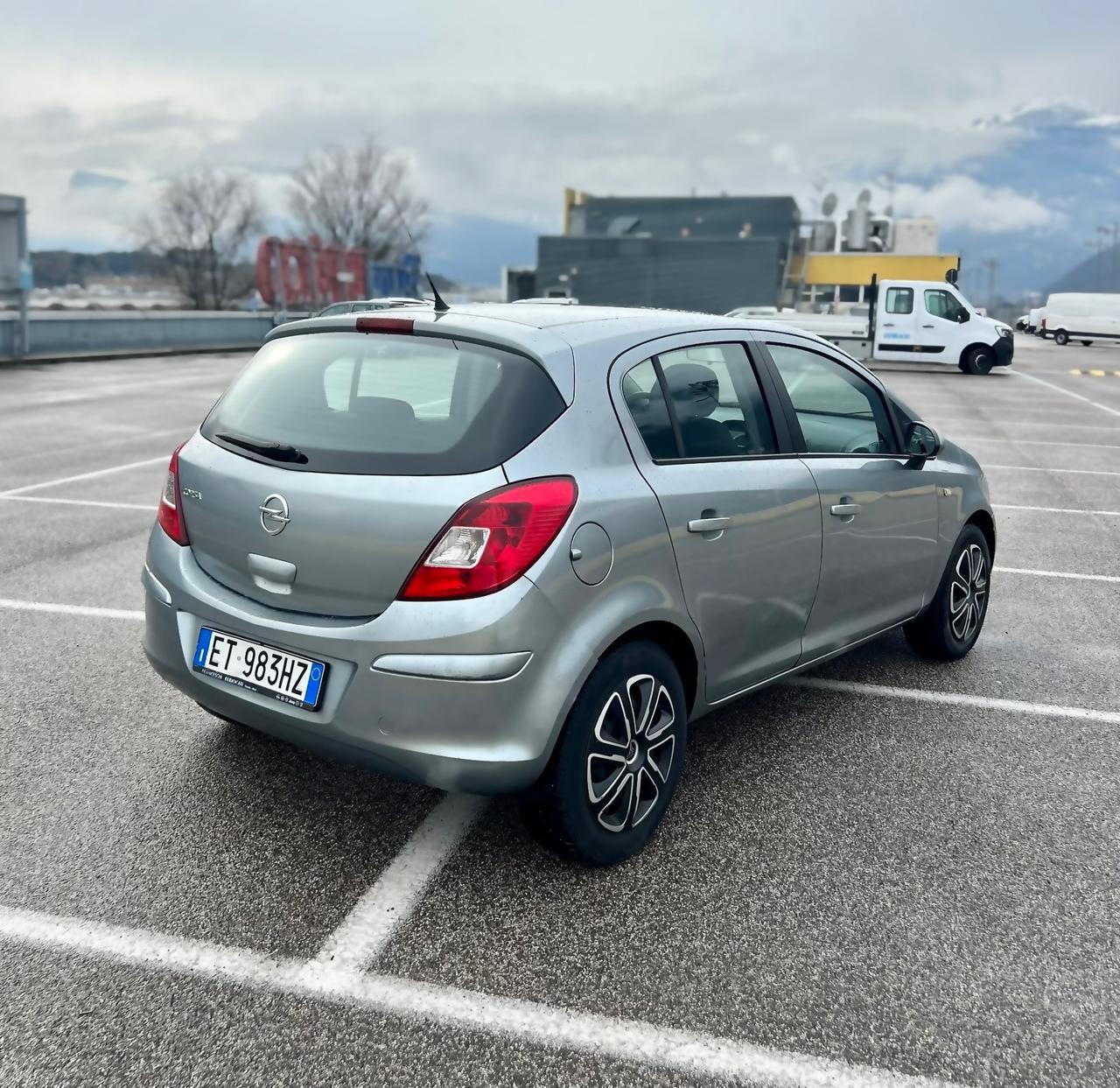 Opel Corsa 1.2 85CV 5p GPL-TECH Neopatentati