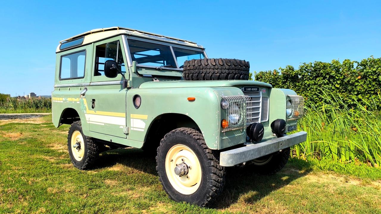 Land Rover Series 88" benzina