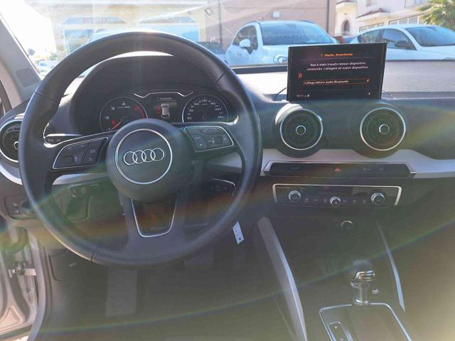 AUDI Q2 35 TDI quattro S tronic Business