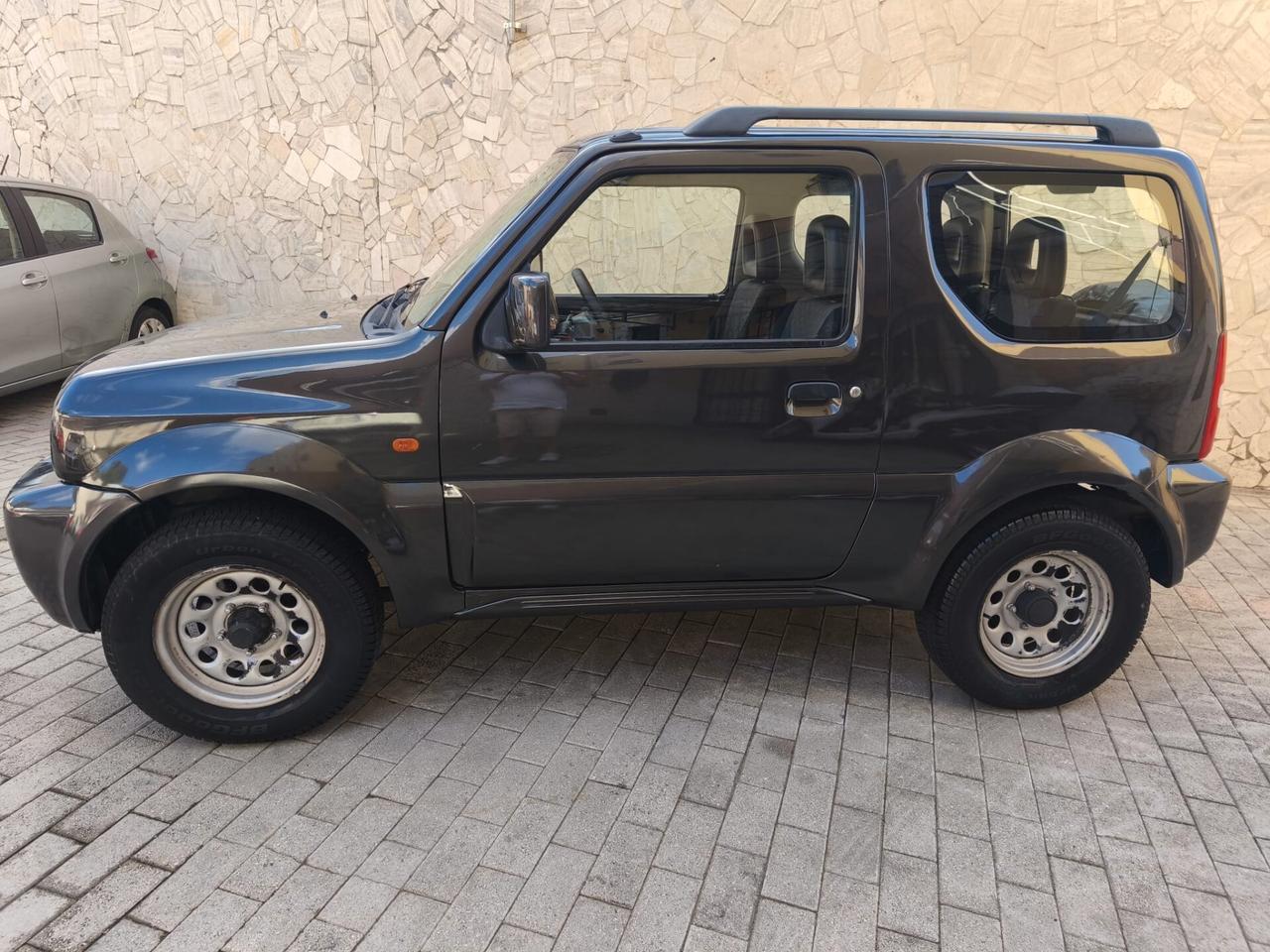 Suzuki Jimny 1.3i 16V cat 4WD JLX