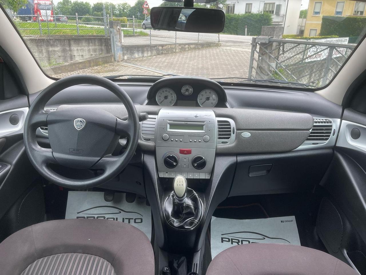 Lancia Ypsilon 1.4 Platino Ecochic GPL