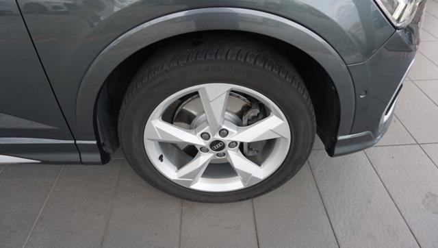 AUDI Q3 SPB 45 TFSI e S tronic S line edition