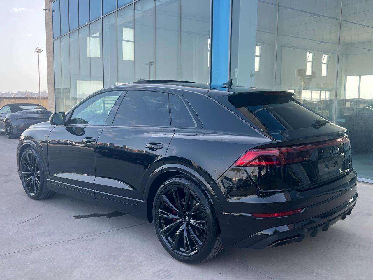 Audi Q8 SUV TDI quattro 286Cv tiptronic S line edition Possibilità noleggio no scoring