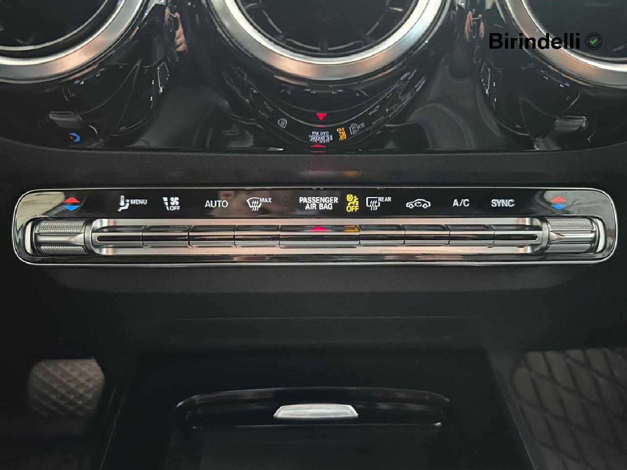 Mercedes-Benz GLA (H247) - GLA 180 Automatic Sport