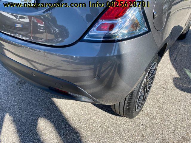 LANCIA Ypsilon 1.0 FireFly 5 porte S&S Hybrid Gold