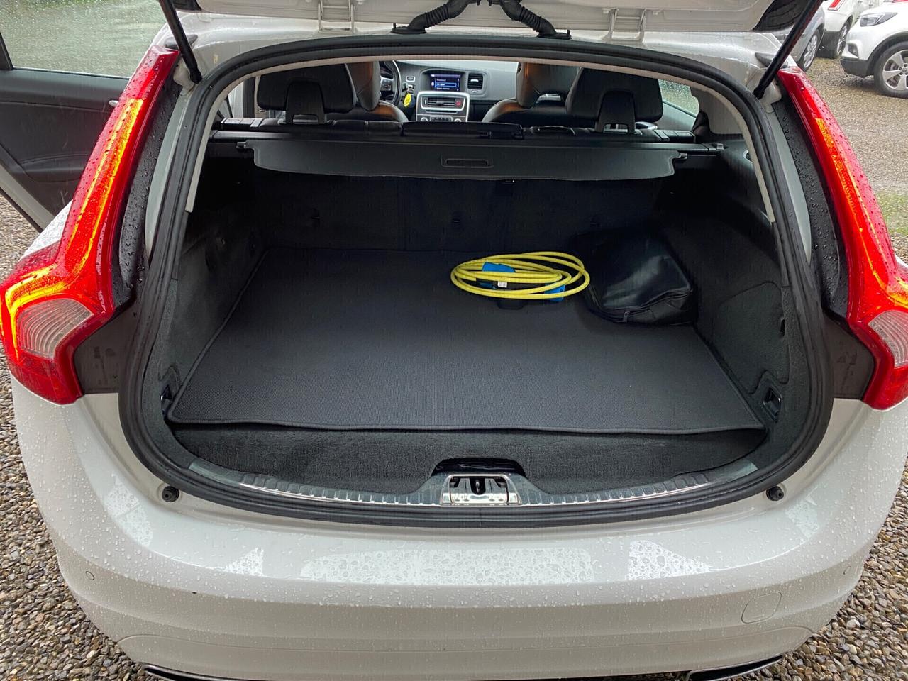 Volvo V60 D6 AWD Geartronic Plug-In -Gancio -Unico Proprietario