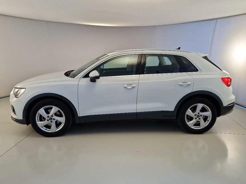 AUDI Q3 35 TDI S tronic Business Advanced