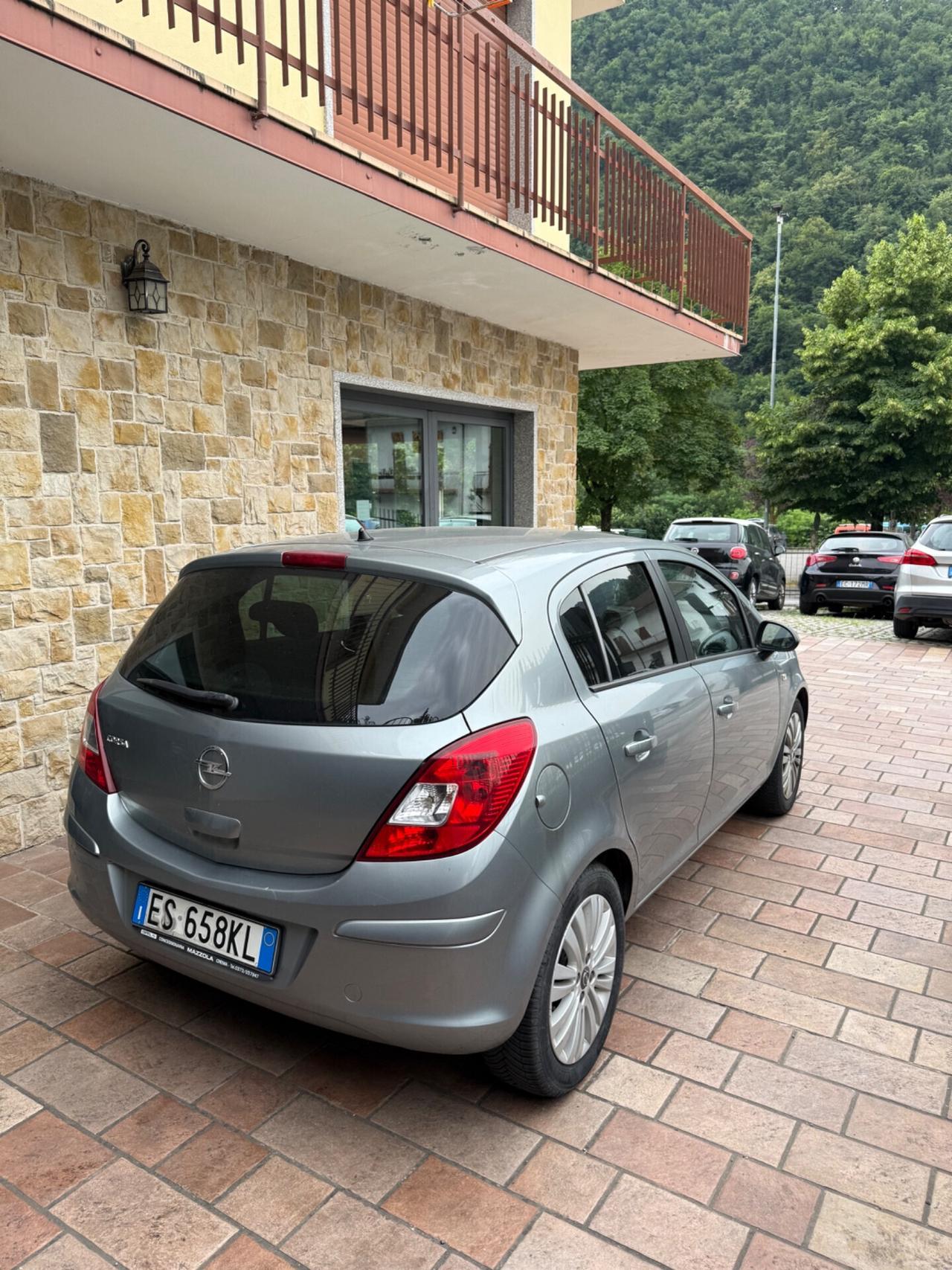 Opel Corsa 1.2 85CV 5 porte GPL-TECH Ecotec