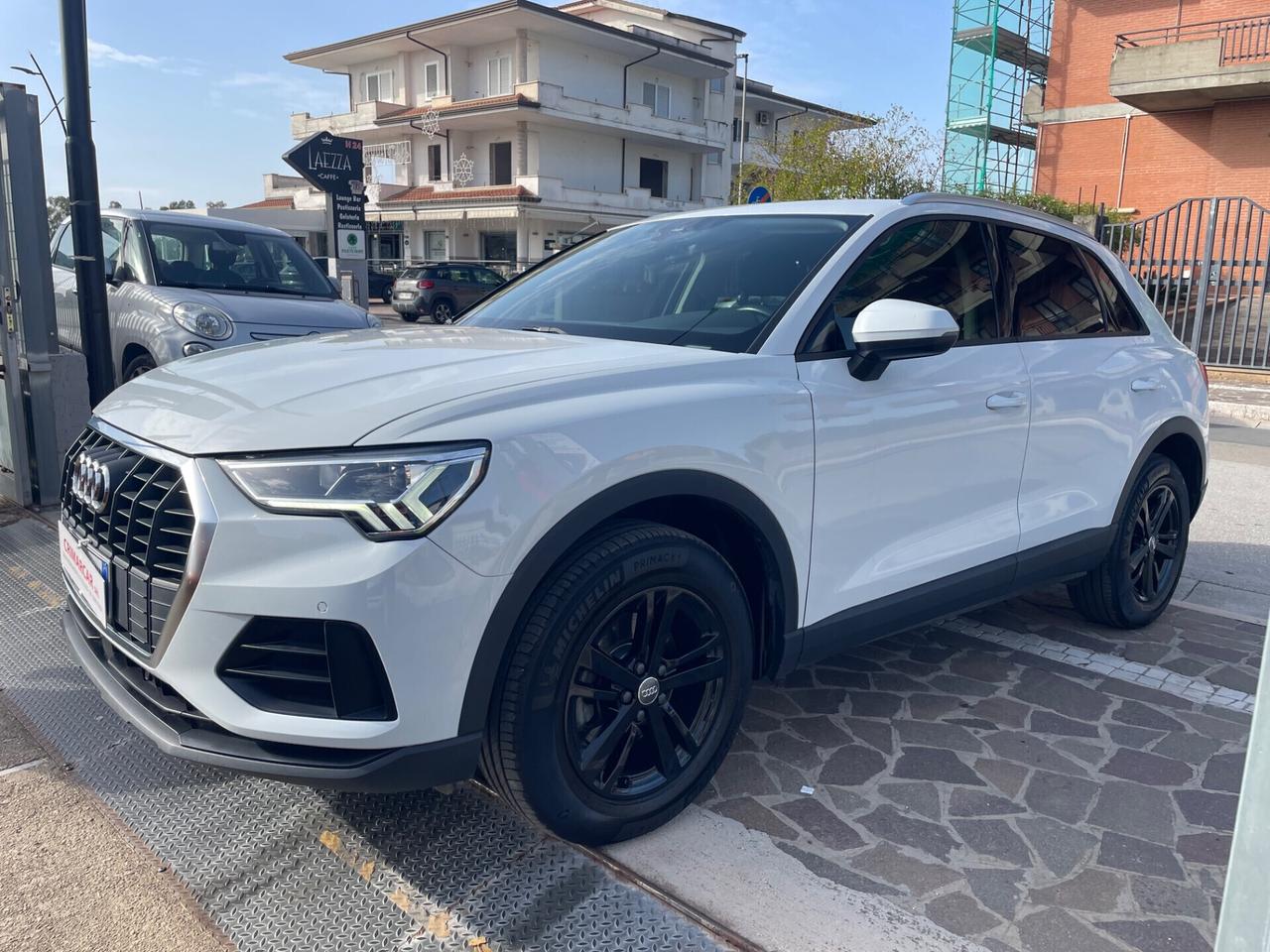 Audi Q3 35 TDI S tronic Business Advanced