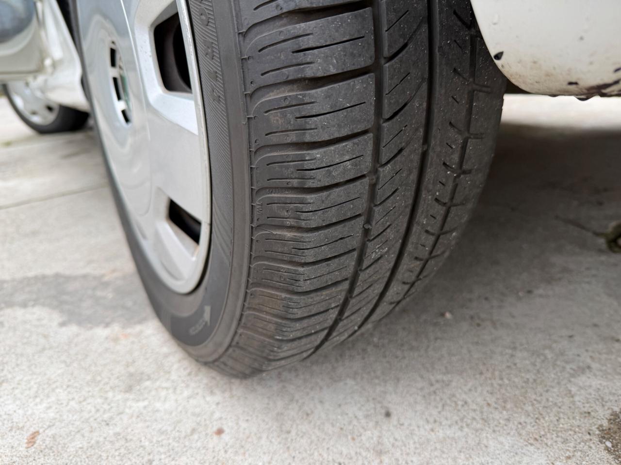 Skoda Fabia 1.4 benzina euro4 neopatentati spaziosoa