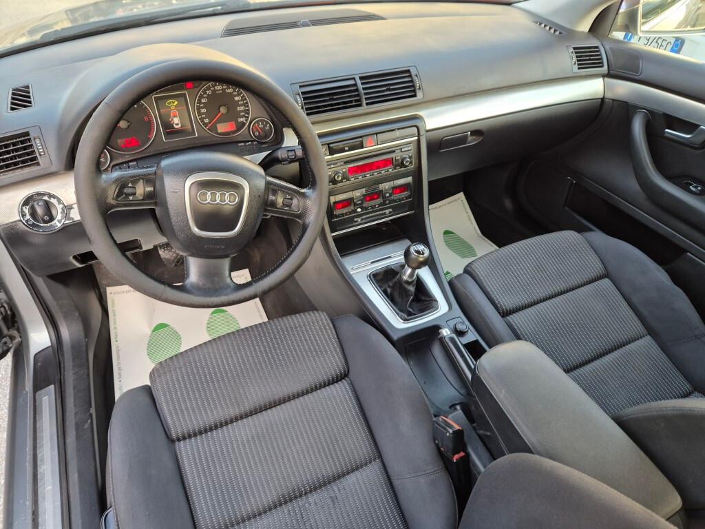 Audi A4 2.0 16V TDI S-LINE BERLINA