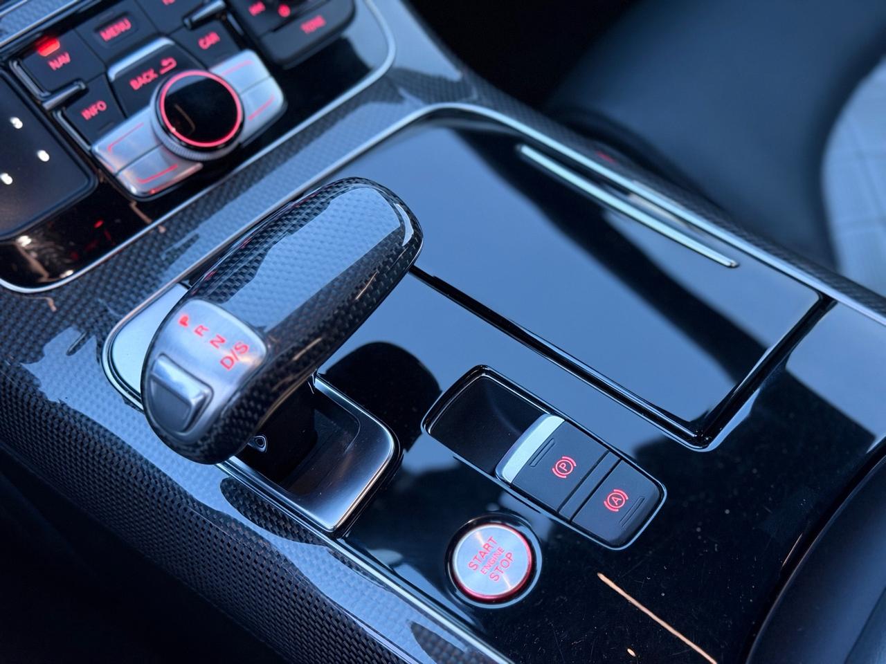 Audi S8 4.0 V8T BITURBO - FULL OPT - TAGLIANDATA -