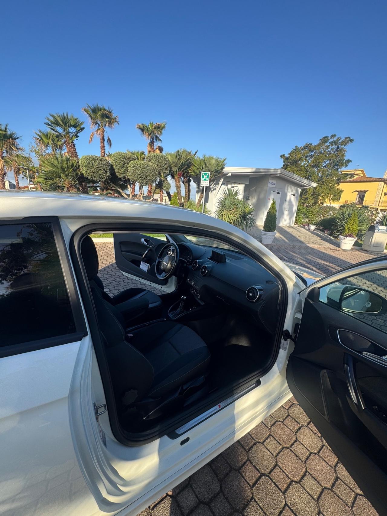 Audi A1 1.6 TDI S tronic Ambition