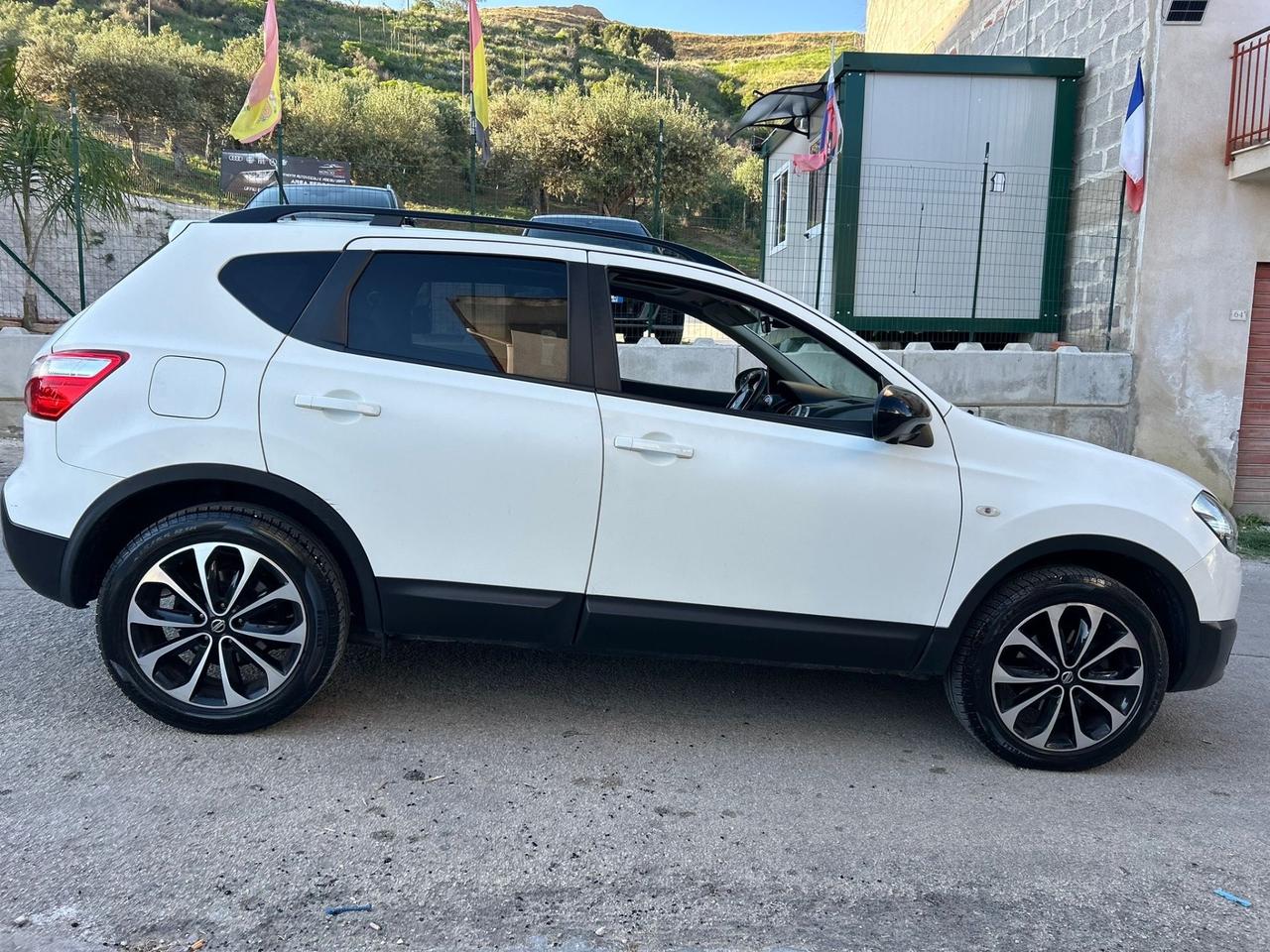 Nissan Qashqai 1.5 dCi DPF 360