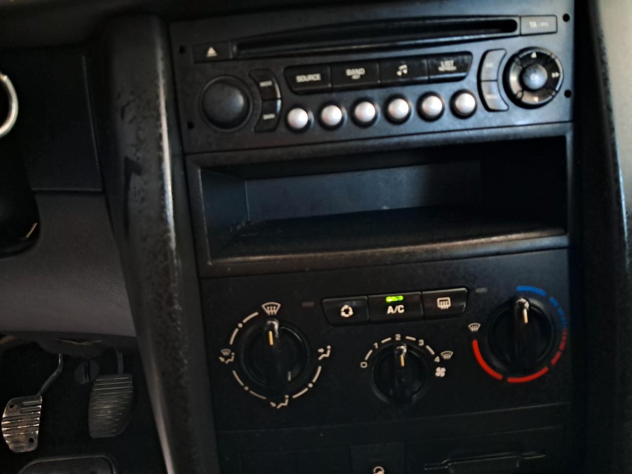 Peugeot 207 1.4 HDi 70CV 5p. X Line