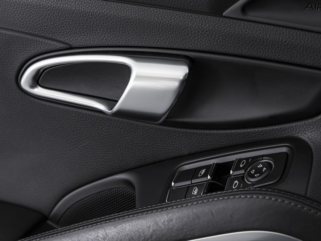 Porsche 911 coupe 3.0 carrera