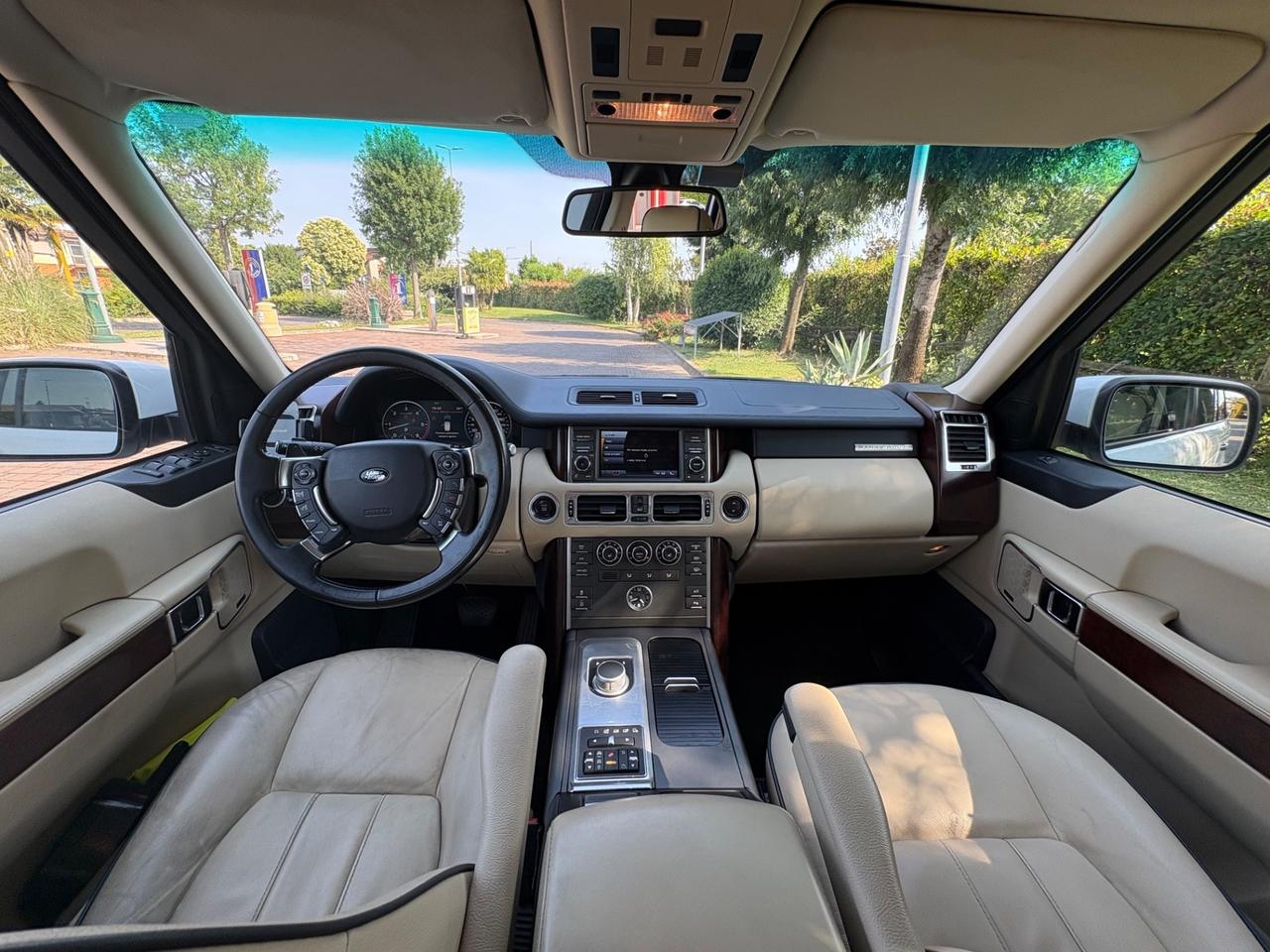 Land Rover Range 4.4 TDV8 Autobiography